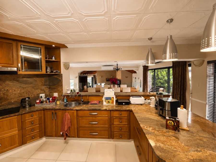 6 Bedroom Property for Sale in Monte Christo Western Cape